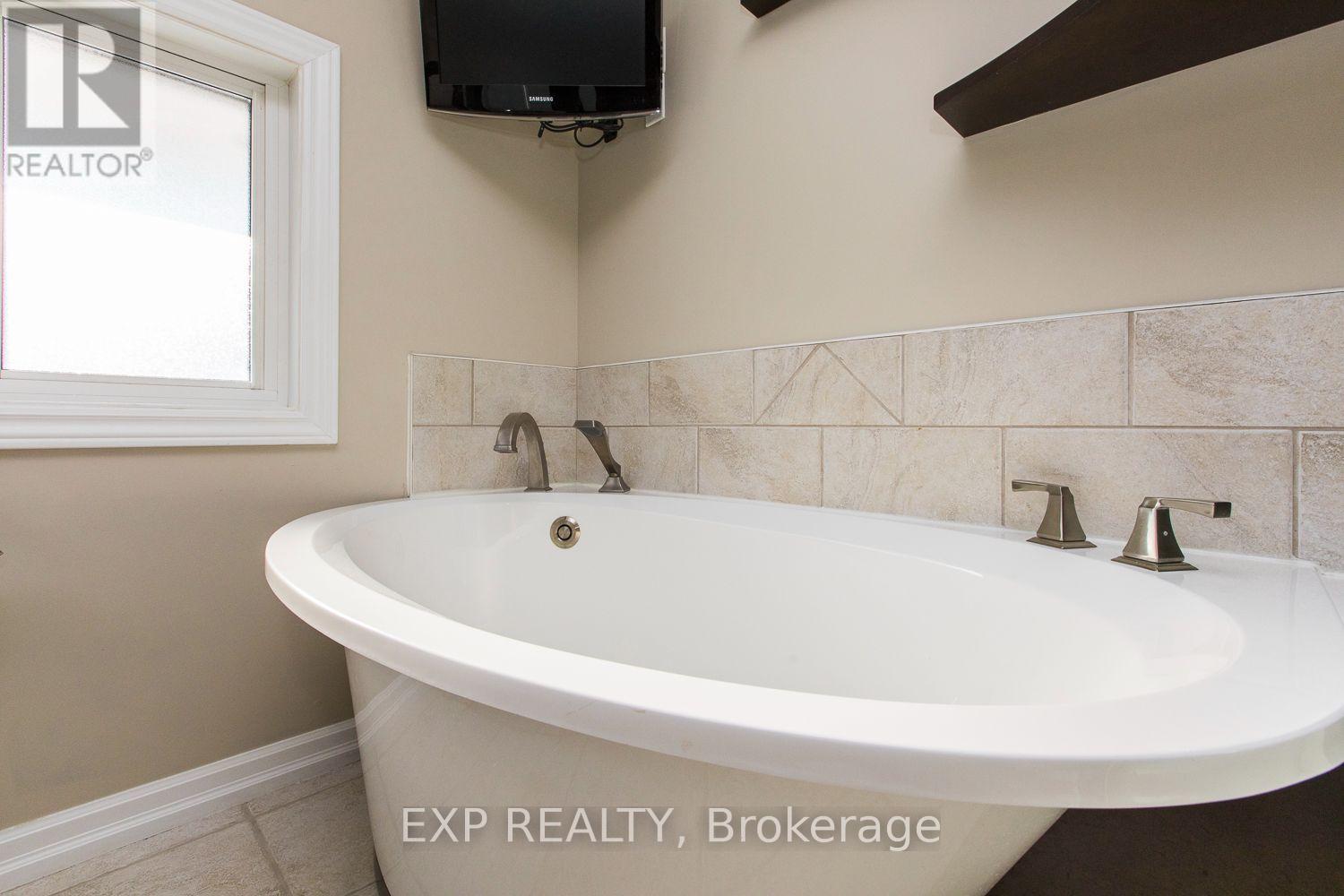 28 Appleford Street, Ottawa, Ontario  K1J 6T9 - Photo 20 - X13538794