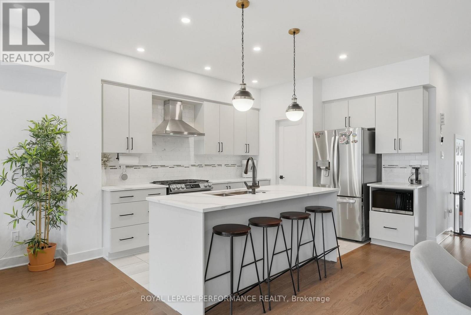 602 Cordelette Circle, Ottawa, Ontario  K1W 0P7 - Photo 5 - X13538846
