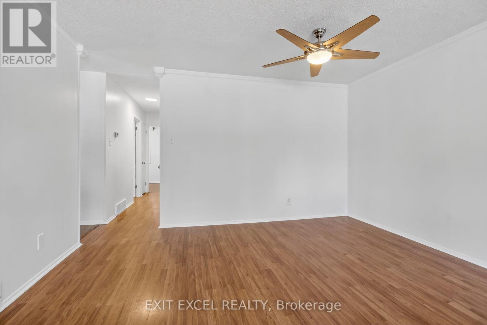 283 Mcelroy Drive, Ottawa, Ontario  K2L 1Y3 - Photo 10 - X13538968