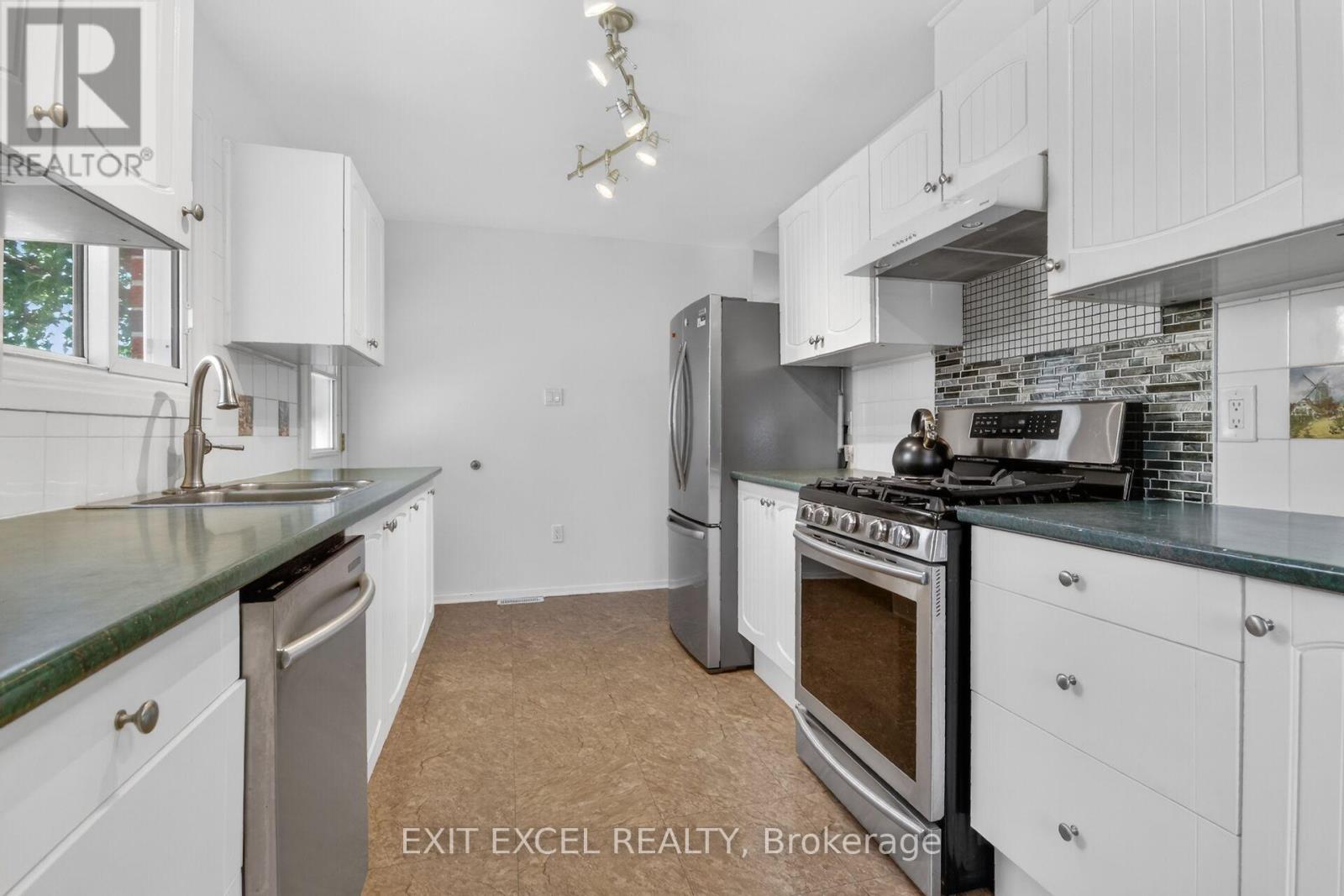 283 Mcelroy Drive, Ottawa, Ontario  K2L 1Y3 - Photo 14 - X13538968