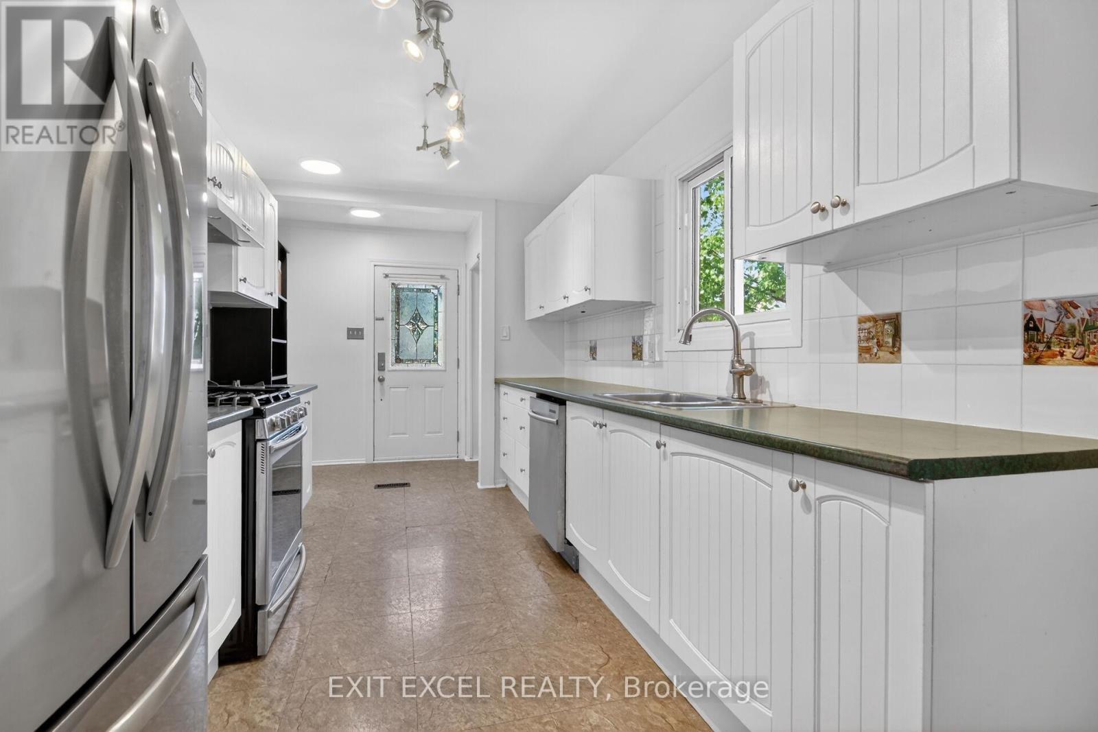 283 Mcelroy Drive, Ottawa, Ontario  K2L 1Y3 - Photo 18 - X13538968