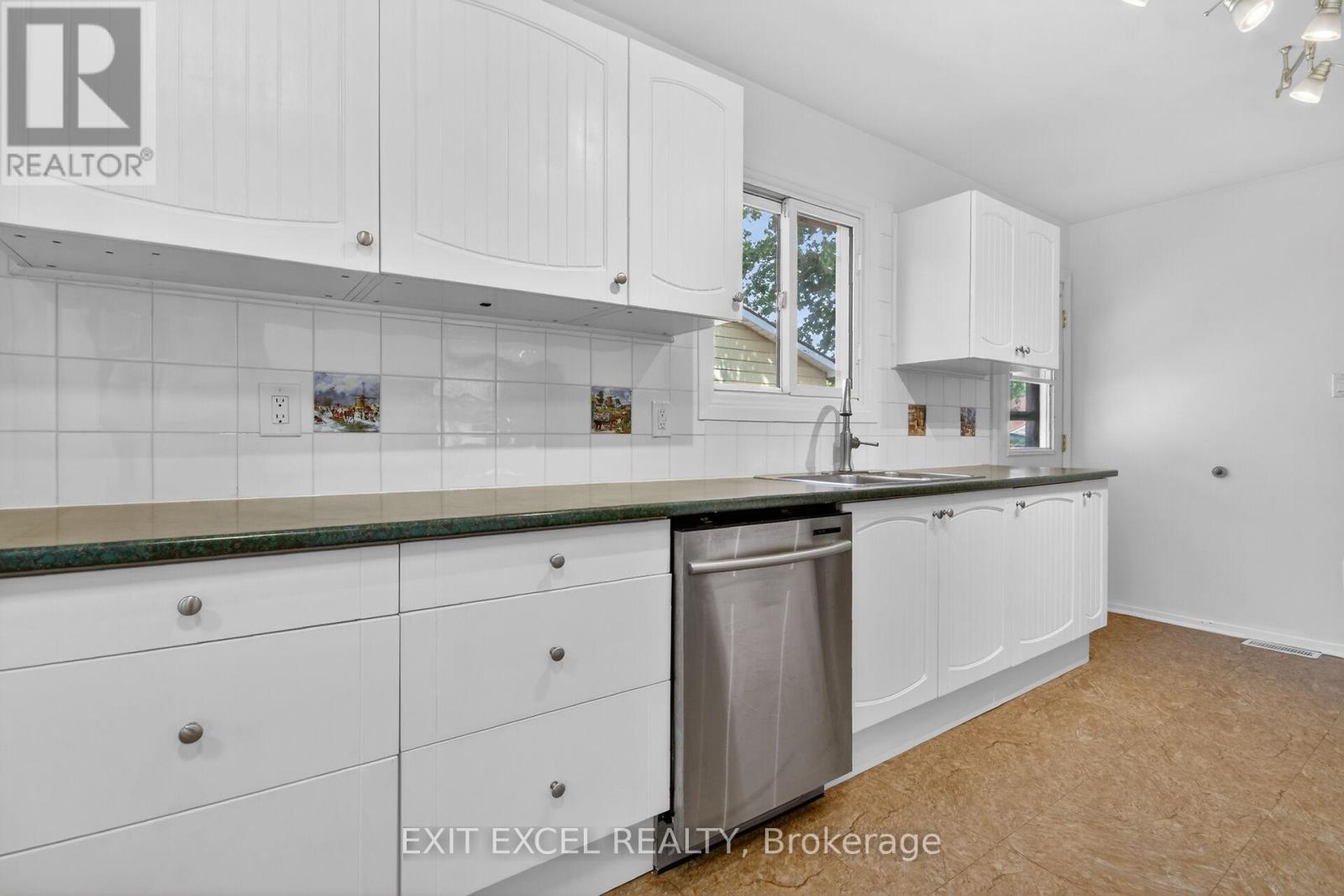 283 Mcelroy Drive, Ottawa, Ontario  K2L 1Y3 - Photo 21 - X13538968