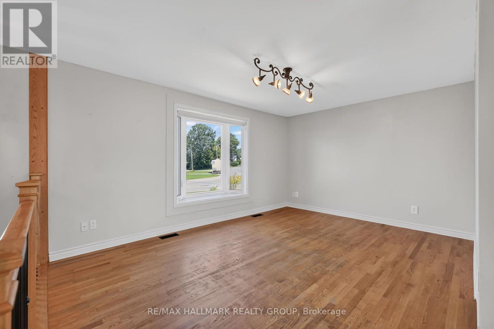 2205 Woods Street, Clarence-Rockland, Ontario  K4K 1J3 - Photo 5 - X13538998
