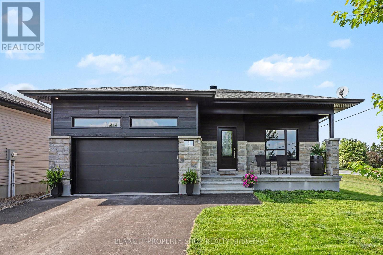 1 Matheson Street, North Stormont, Ontario  K0A 1R0 - Photo 1 - X13539246
