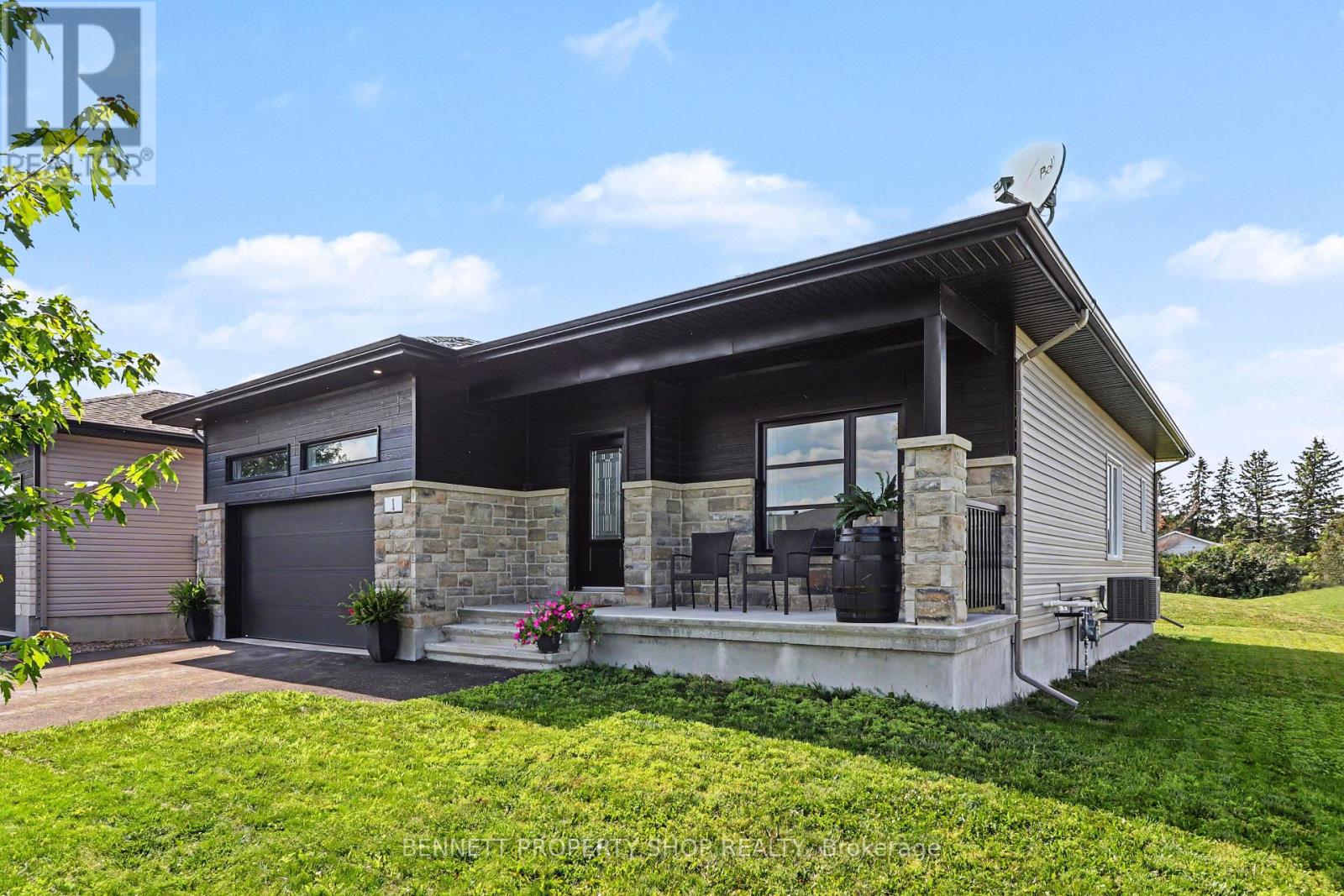 1 Matheson Street, North Stormont, Ontario  K0A 1R0 - Photo 2 - X13539246