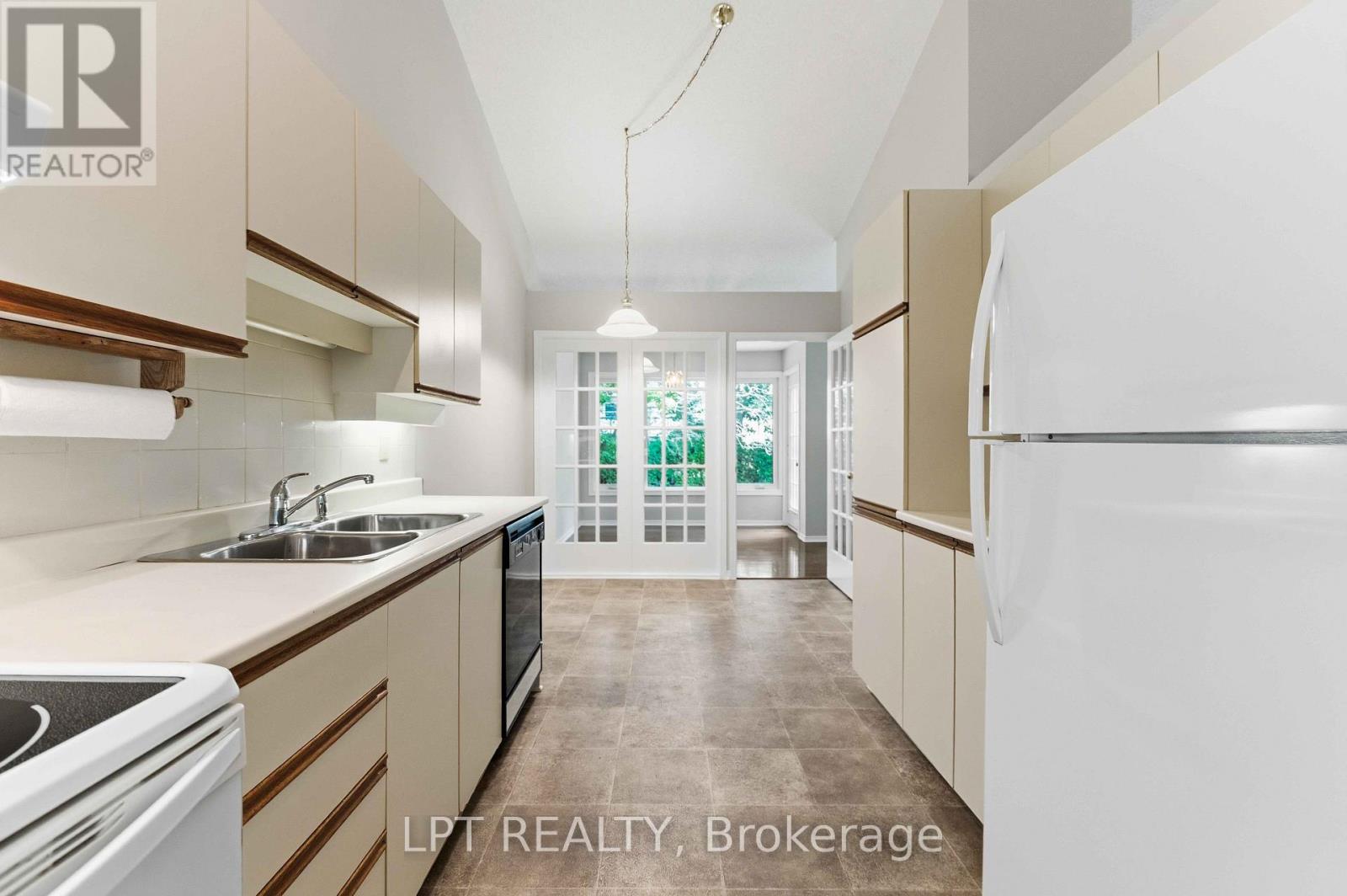 40 - 24 Grand Cedar Court, Ottawa, Ontario  K2S 1C8 - Photo 13 - X13539432