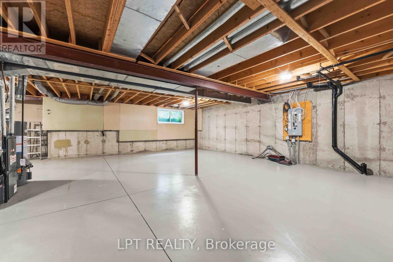 40 - 24 Grand Cedar Court, Ottawa, Ontario  K2S 1C8 - Photo 25 - X13539432