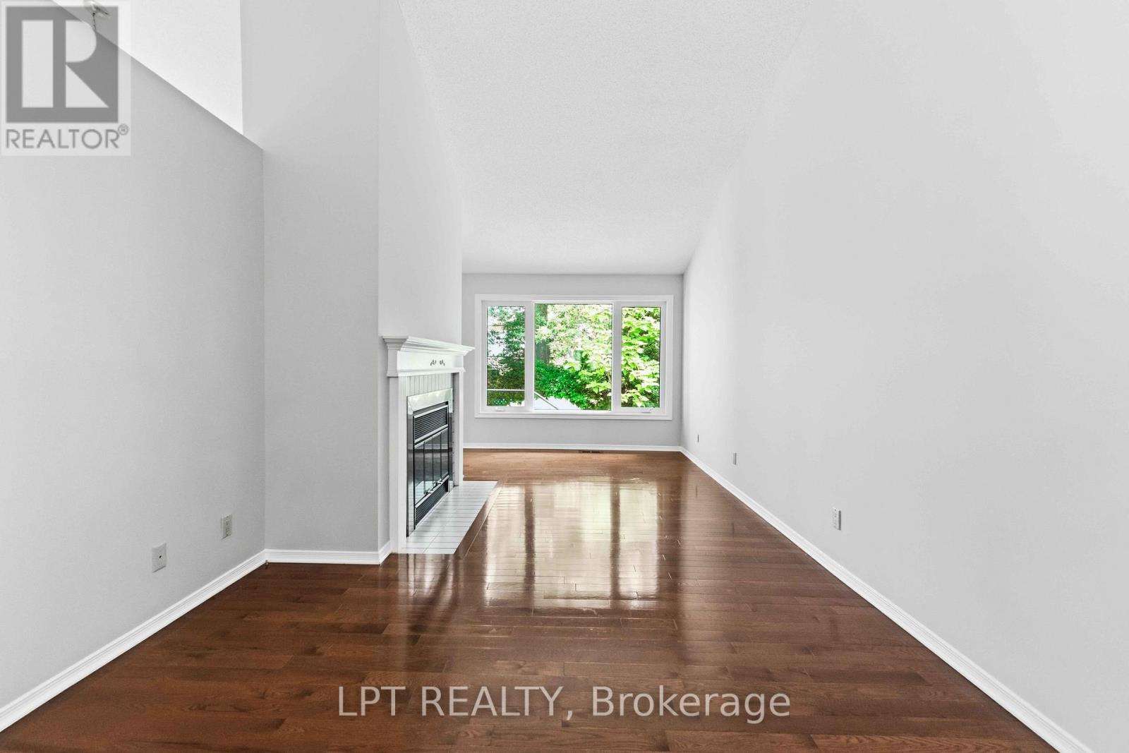40 - 24 Grand Cedar Court, Ottawa, Ontario  K2S 1C8 - Photo 5 - X13539432
