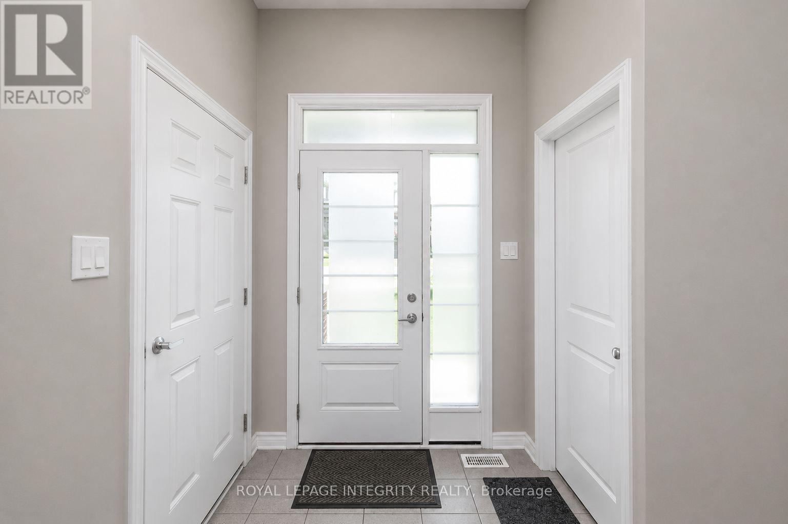 707 Samantha Eastop Avenue, Ottawa, Ontario  K2S 2A9 - Photo 3 - X13539504
