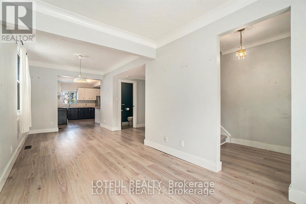 11 Champagne Avenue S, Ottawa, Ontario  K1S 4P1 - Photo 4 - X13539538