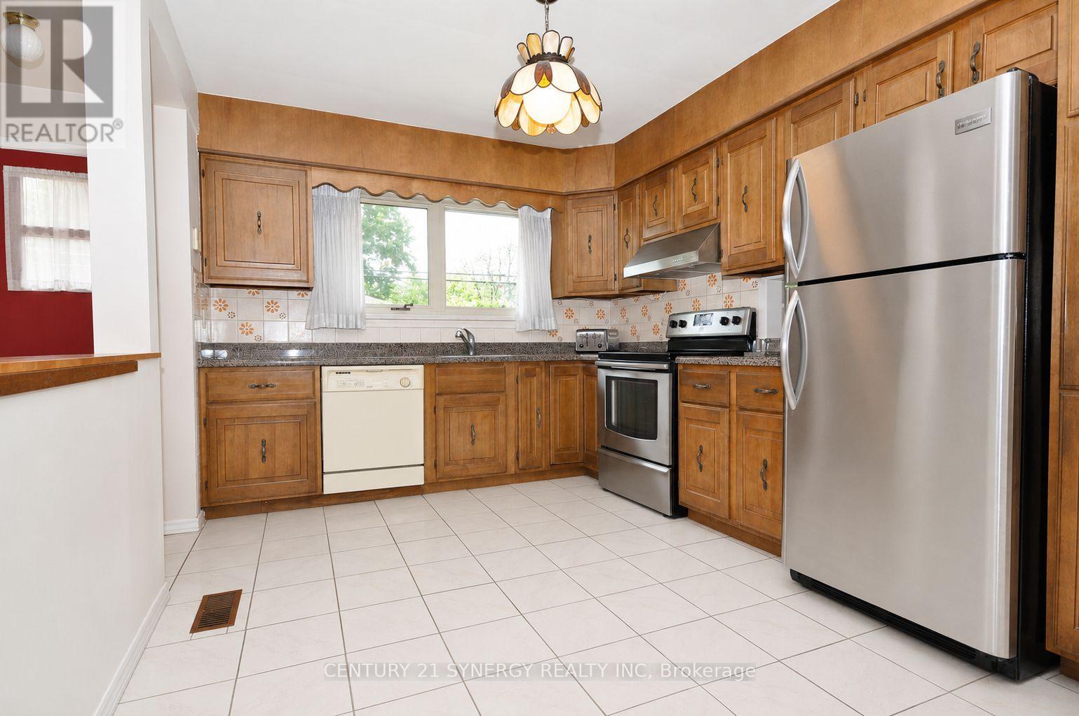 2148 Iris Street, Ottawa, Ontario  K2C 1B3 - Photo 10 - X13539550