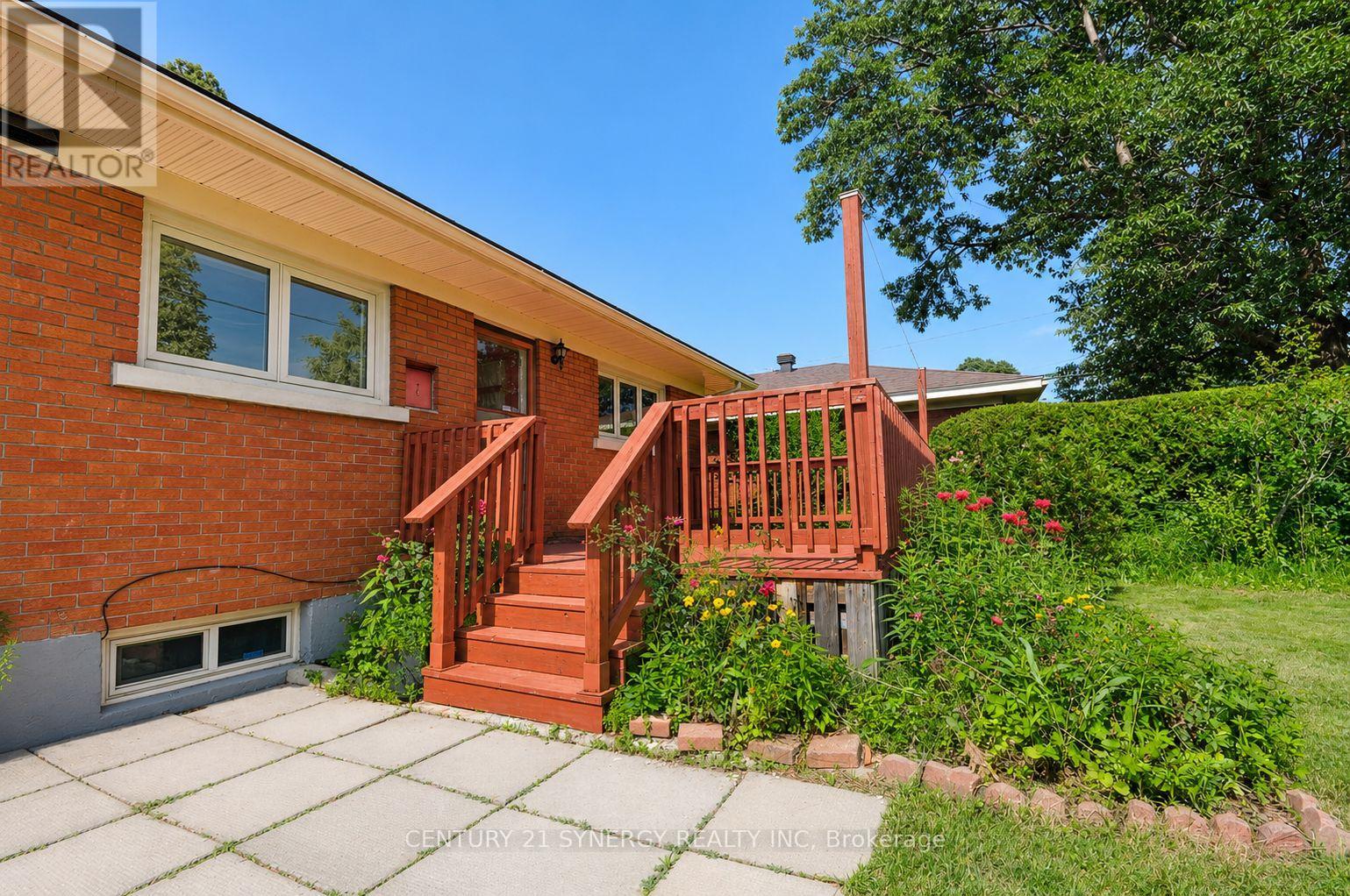 2148 Iris Street, Ottawa, Ontario  K2C 1B3 - Photo 2 - X13539550