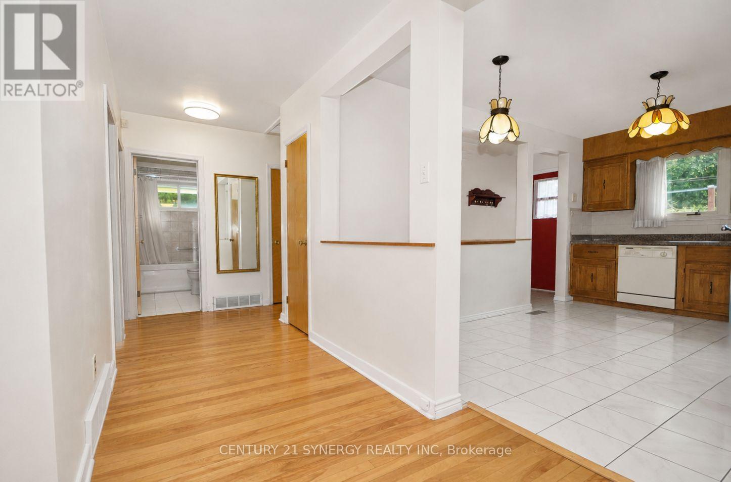 2148 Iris Street, Ottawa, Ontario  K2C 1B3 - Photo 8 - X13539550