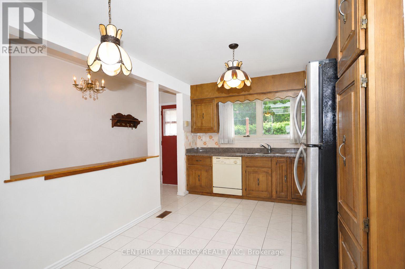 2148 Iris Street, Ottawa, Ontario  K2C 1B3 - Photo 9 - X13539550