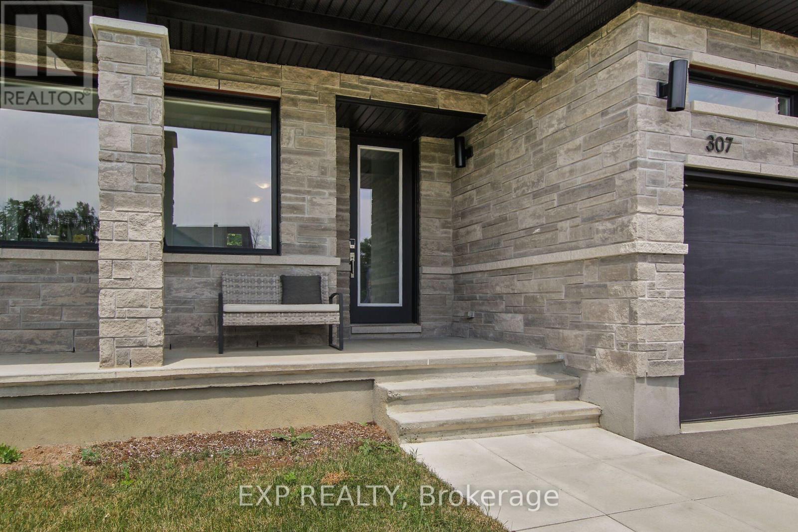 307 Antler Court, Mississippi Mills, Ontario  K0A 1A0 - Photo 4 - X13539962