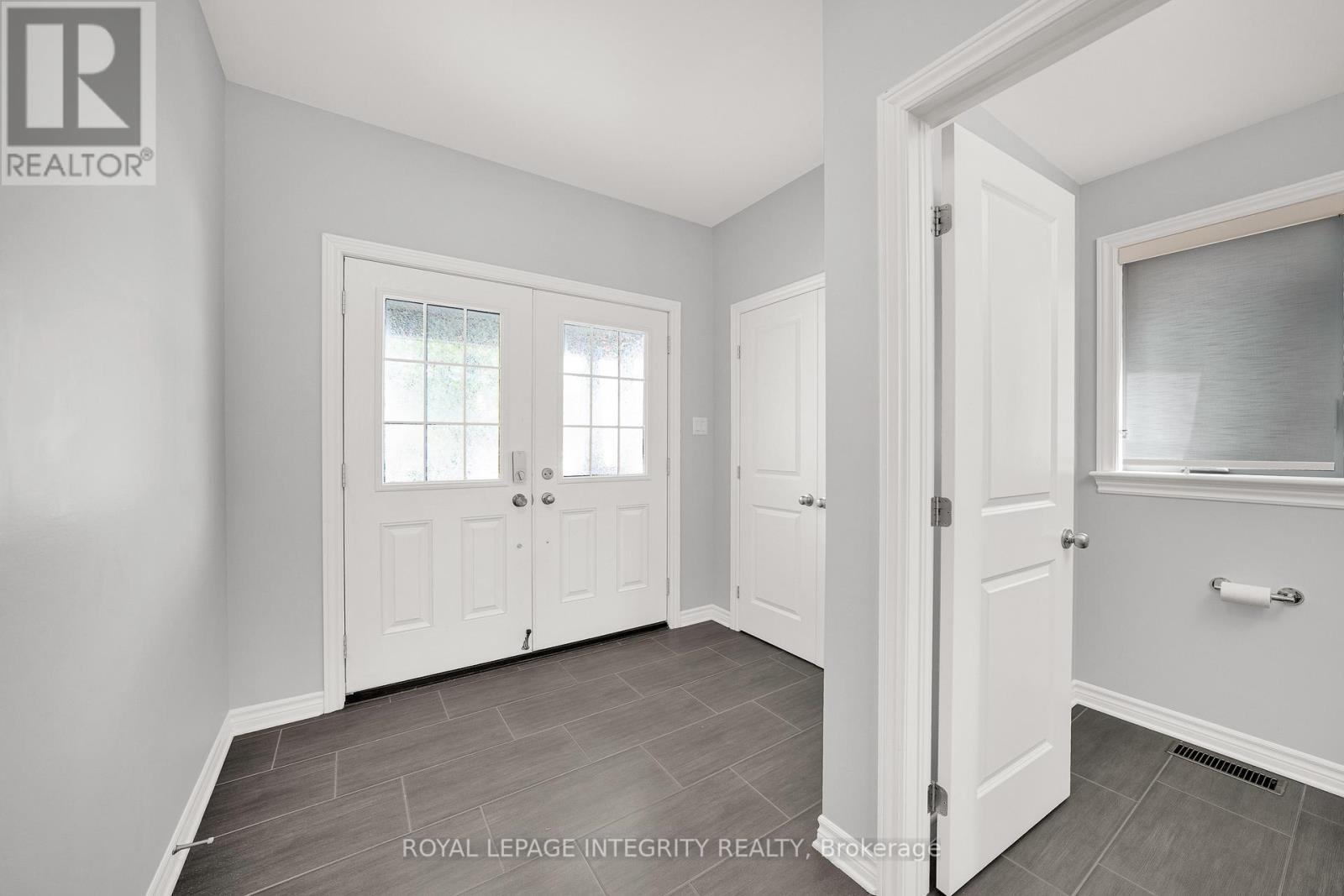573 Egret Way, Ottawa, Ontario  K2J 0E3 - Photo 3 - X13540116