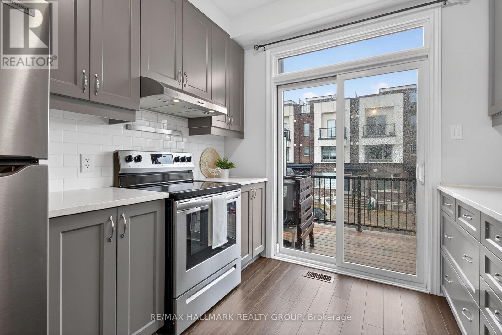 805 Kiniw Private, Ottawa, Ontario  K1K 4Z4 - Photo 11 - X13540166