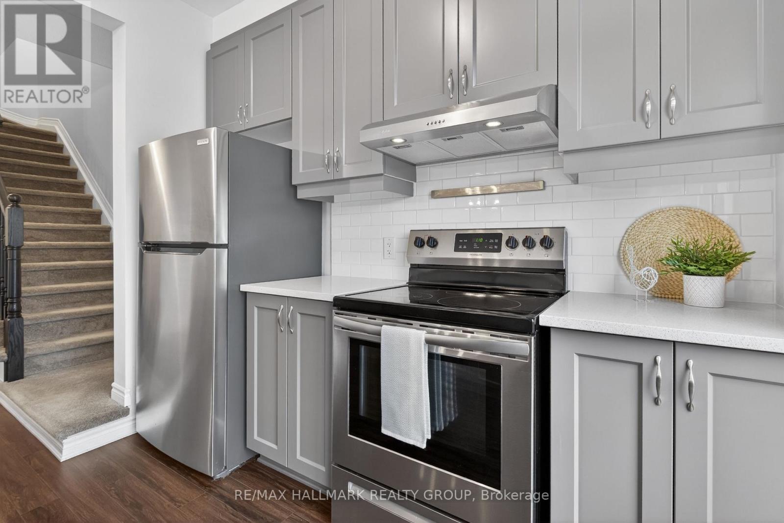 805 Kiniw Private, Ottawa, Ontario  K1K 4Z4 - Photo 13 - X13540166