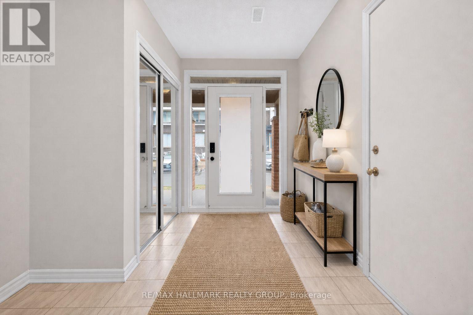 805 Kiniw Private, Ottawa, Ontario  K1K 4Z4 - Photo 3 - X13540166