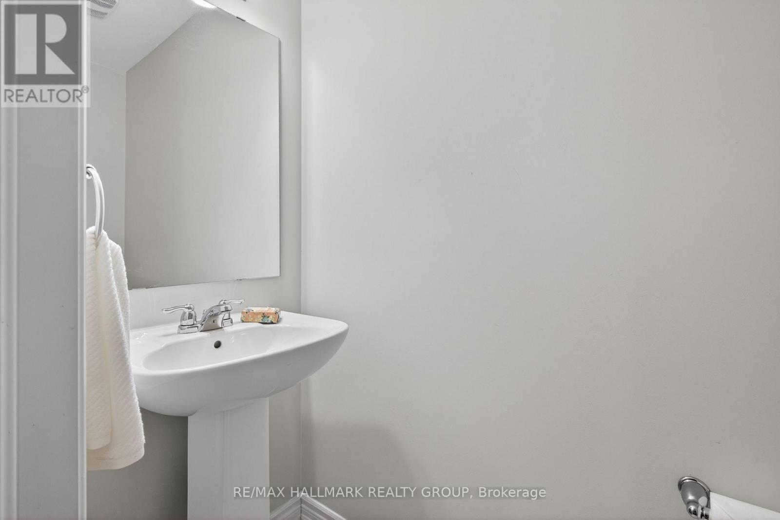 805 Kiniw Private, Ottawa, Ontario  K1K 4Z4 - Photo 7 - X13540166