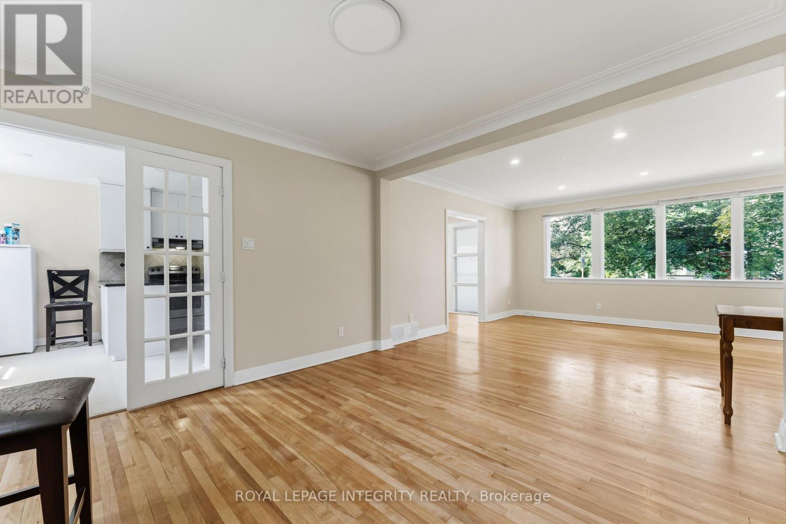 1873 Fairbanks Avenue, Ottawa, Ontario  K1H 5X6 - Photo 8 - X13540290