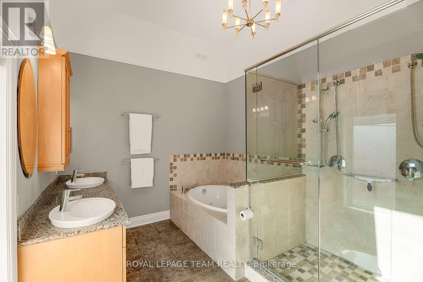 150 Guigues Avenue, Ottawa, Ontario  K1N 5H9 - Photo 31 - X13540490