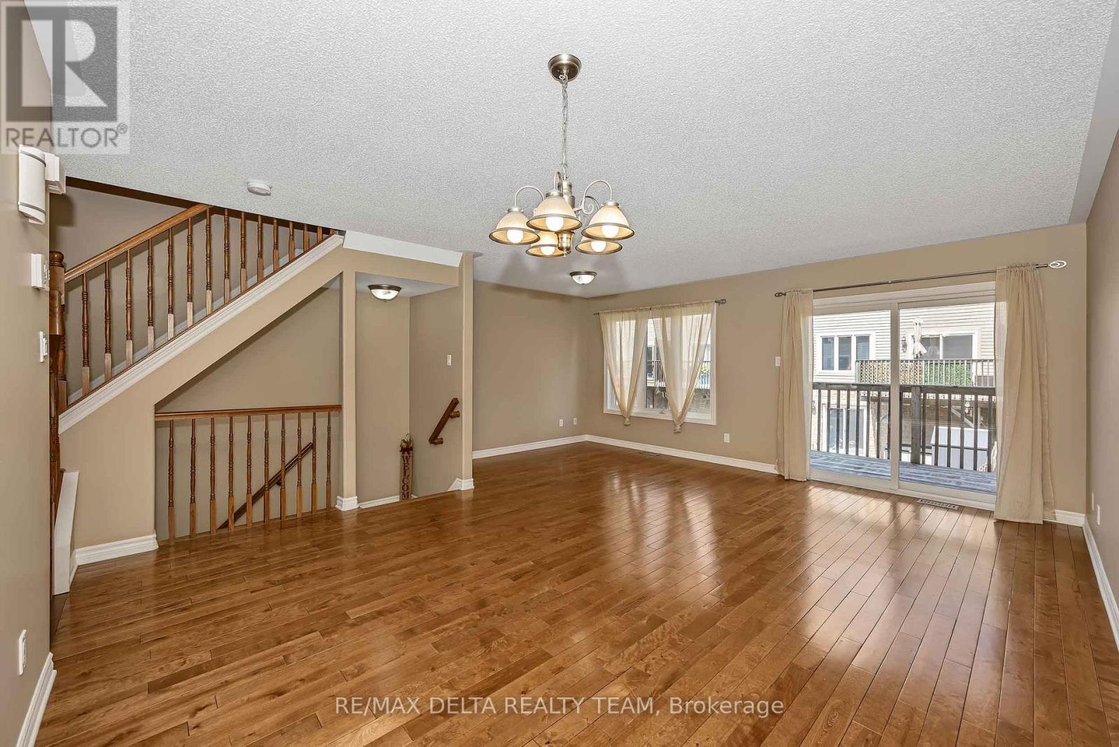 412 Van Buren Street, North Grenville, Ontario  K0G 1J0 - Photo 12 - X13540492