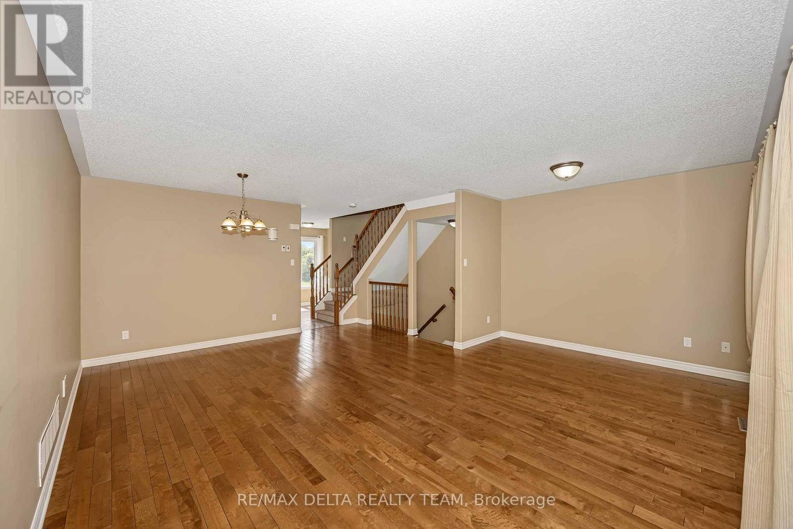 412 Van Buren Street, North Grenville, Ontario  K0G 1J0 - Photo 13 - X13540492