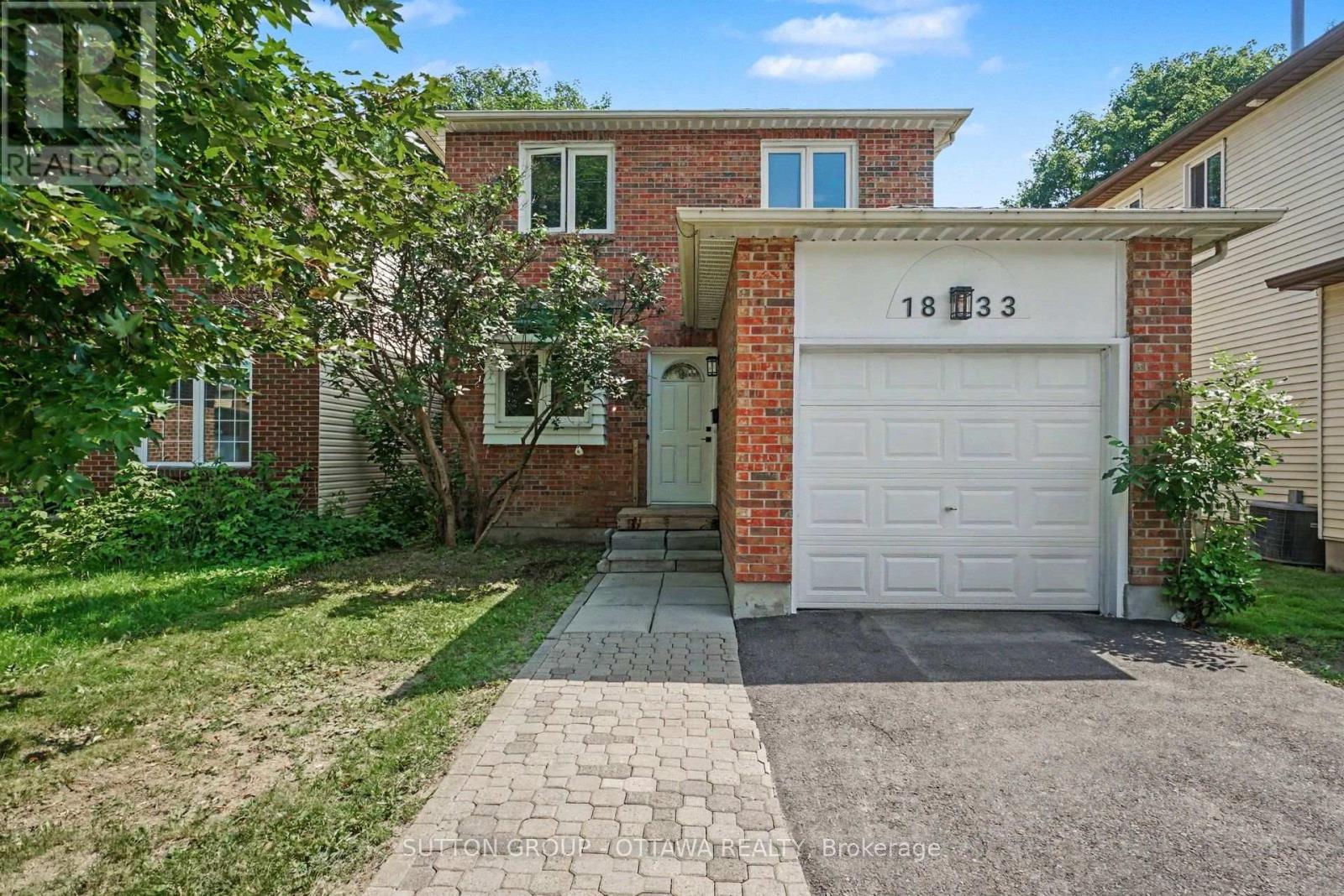 1833 Brousseau Crescent, Ottawa, Ontario  K1C 2Y5 - Photo 1 - X13540530