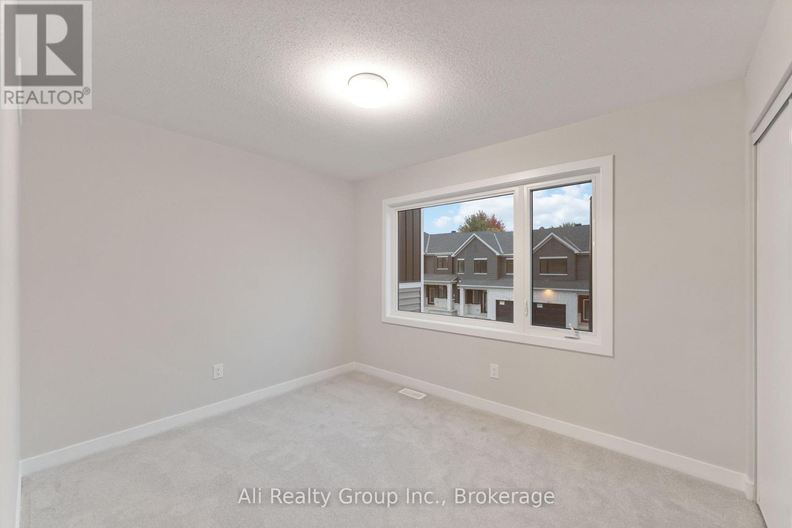 242 Falsetto Street, Ottawa, Ontario  K1W 0S2 - Photo 25 - X13540572