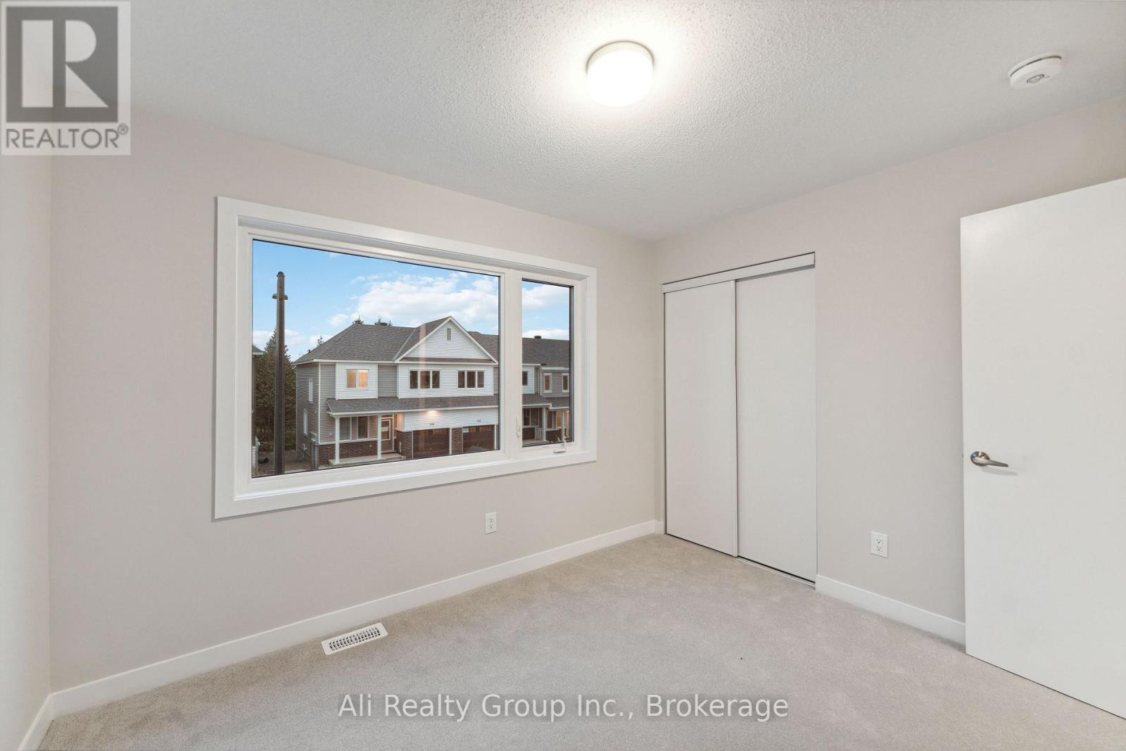242 Falsetto Street, Ottawa, Ontario  K1W 0S2 - Photo 28 - X13540572