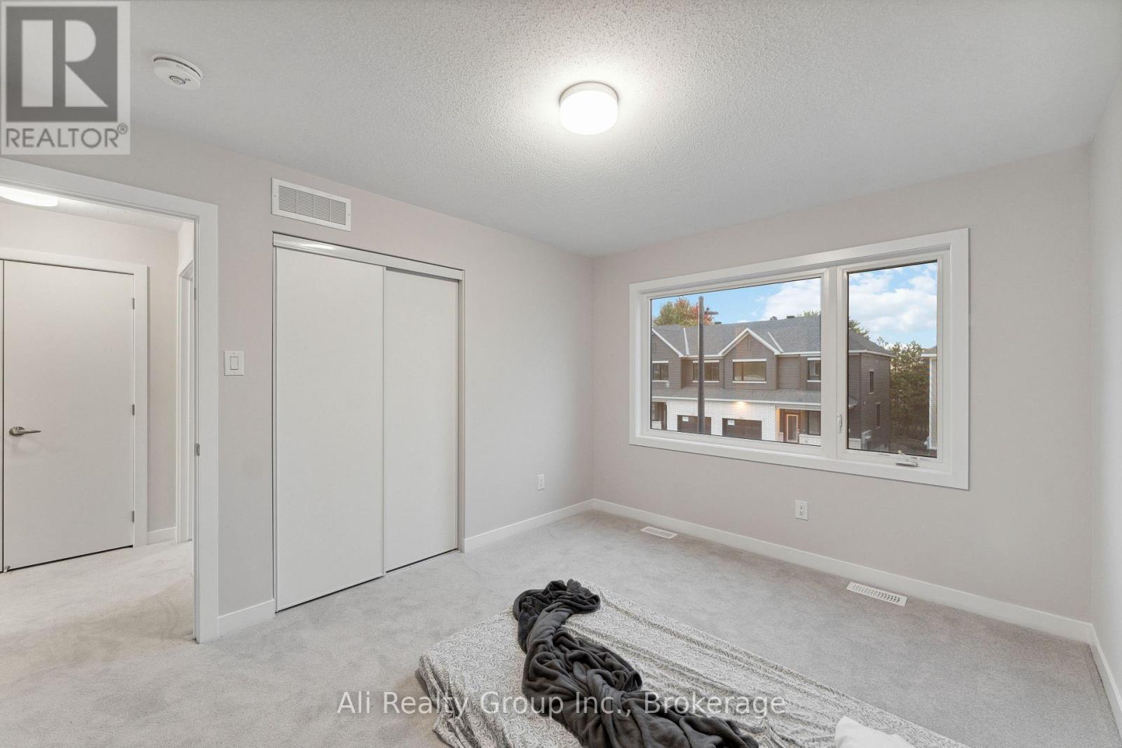 242 Falsetto Street, Ottawa, Ontario  K1W 0S2 - Photo 30 - X13540572