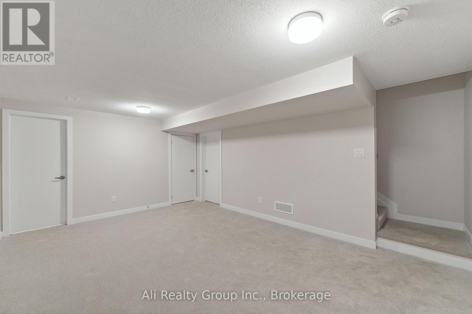 242 Falsetto Street, Ottawa, Ontario  K1W 0S2 - Photo 36 - X13540572