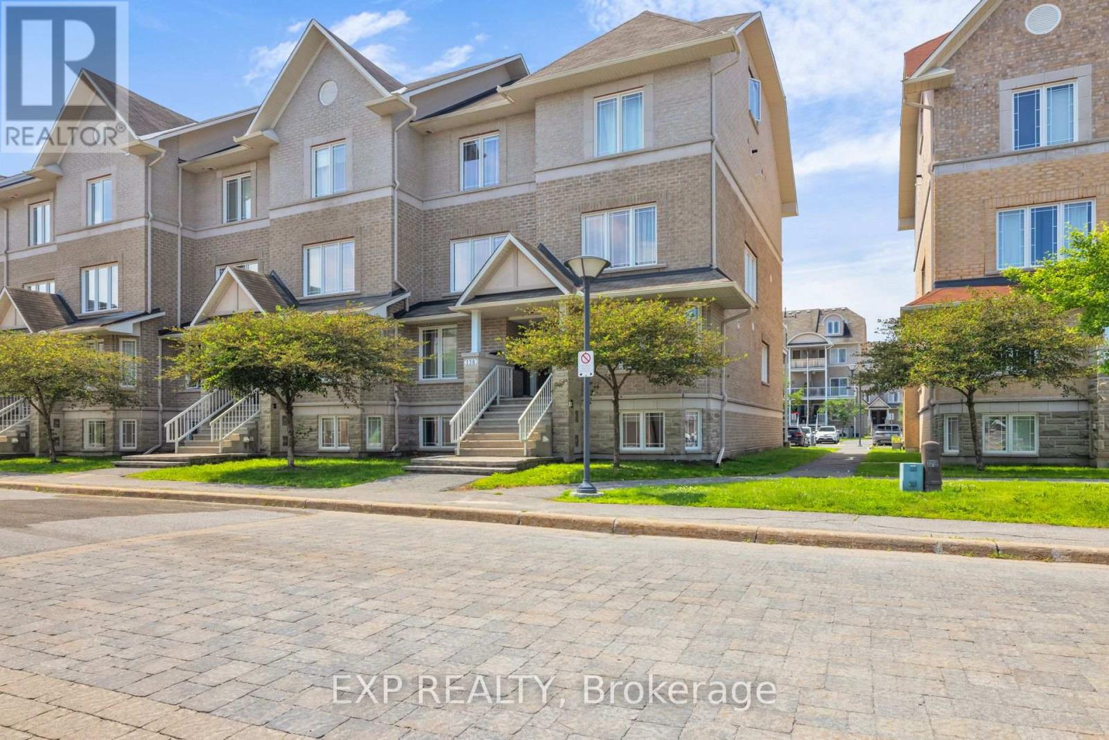 132 Paseo Private, Ottawa, Ontario  K2G 4N7 - Photo 2 - X13540692