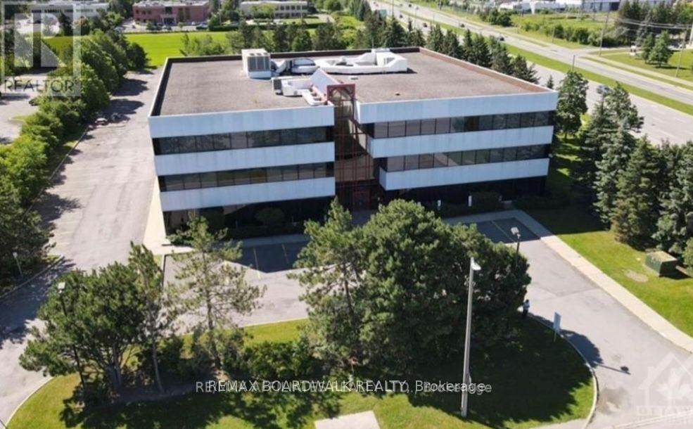 2465 St Laurent Boulevard, Ottawa, Ontario  K1G 6G8 - Photo 1 - X13540734