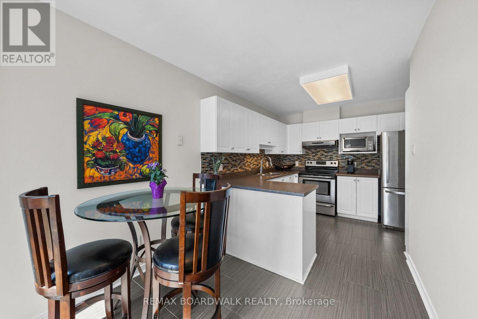 50 Gray Crescent, Ottawa, Ontario  K2K 3L2 - Photo 10 - X13540948