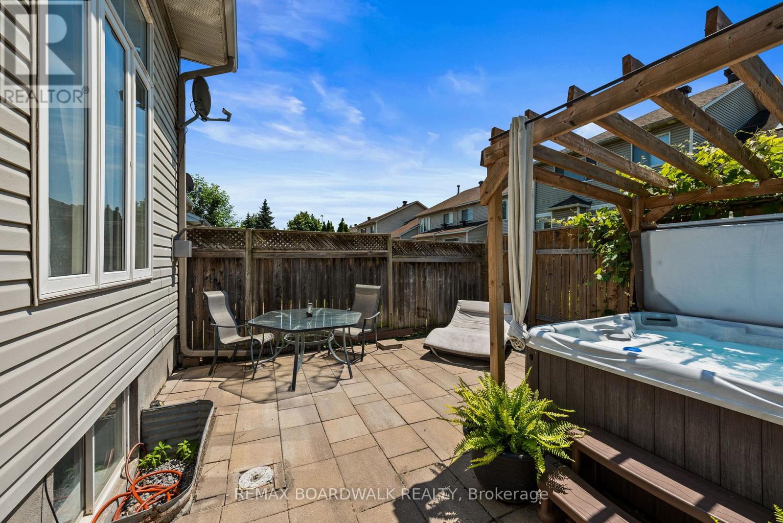 50 Gray Crescent, Ottawa, Ontario  K2K 3L2 - Photo 25 - X13540948