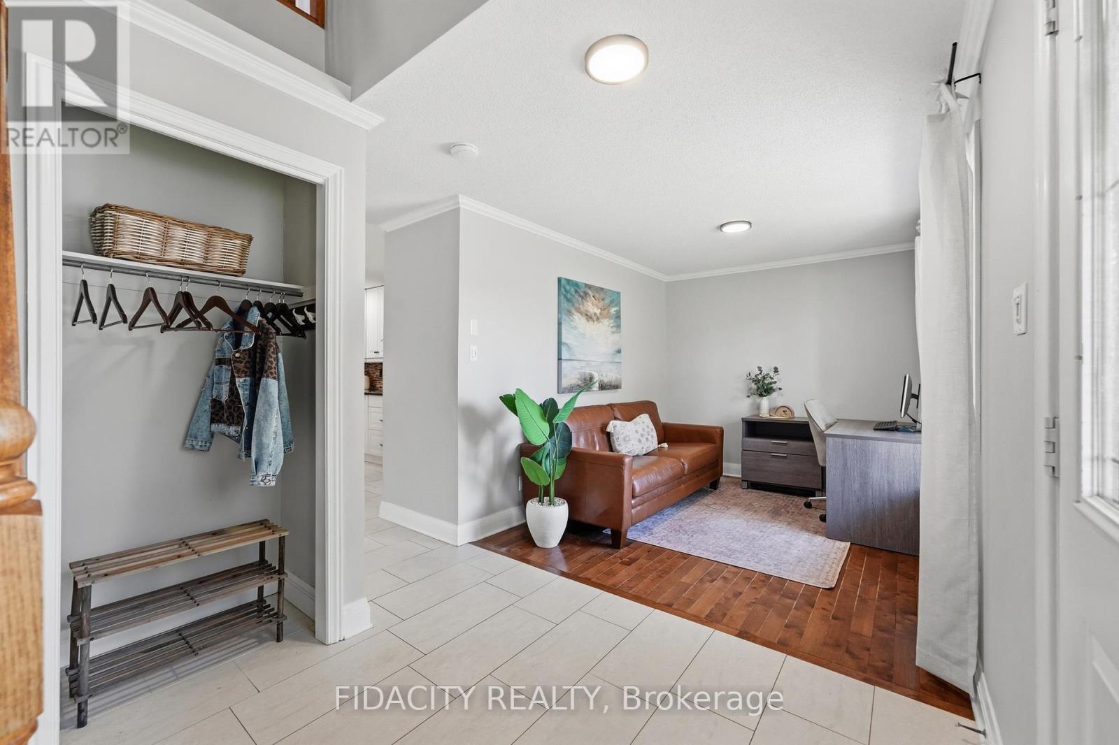 13 Poole Creek Crescent, Ottawa, Ontario  K2S 1T6 - Photo 5 - X13540954