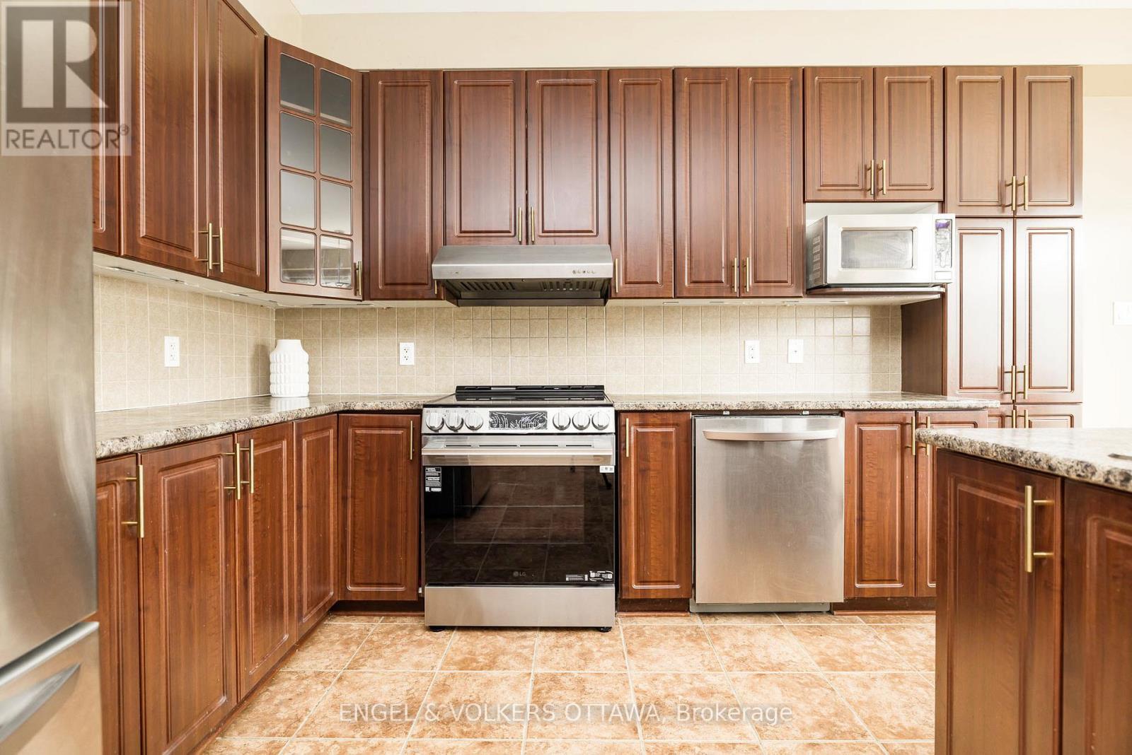 166 Macara Crescent, Ottawa, Ontario  K2K 0C9 - Photo 13 - X13540974