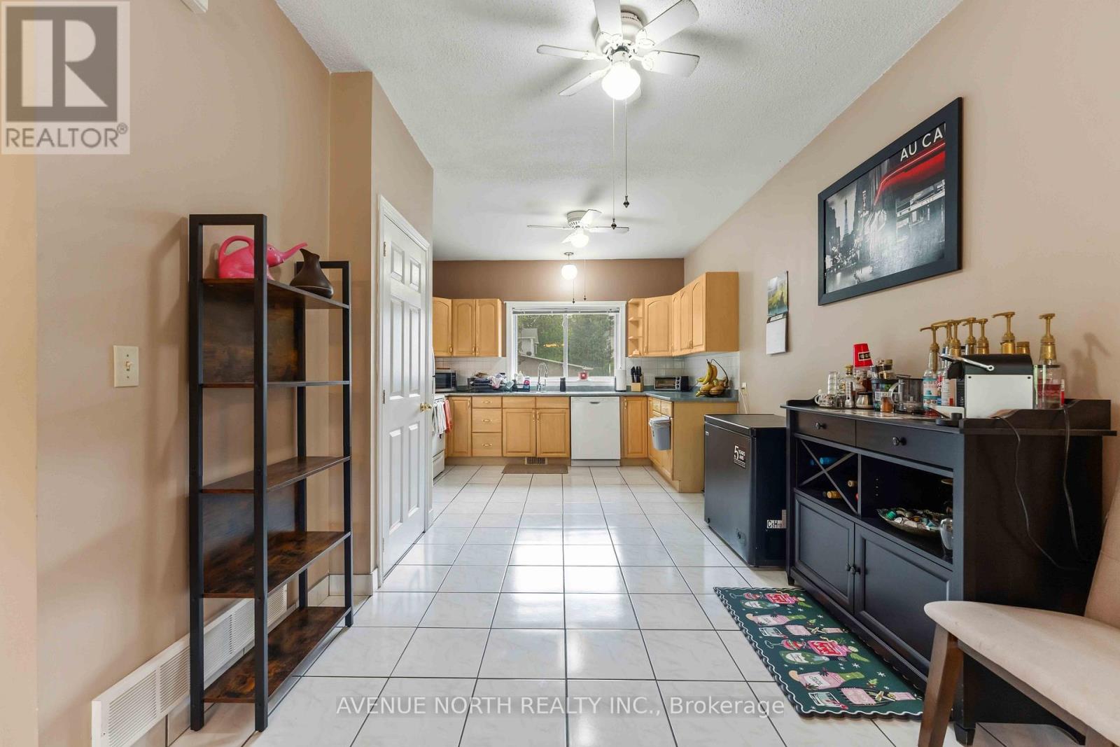 6803 Barsona Place, Ottawa, Ontario  K1C 1J2 - Photo 7 - X13541472