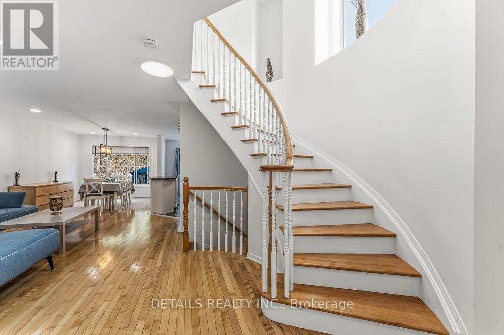 8 Wimbledon Way, Ottawa, Ontario  K2K 3J2 - Photo 8 - X13541538