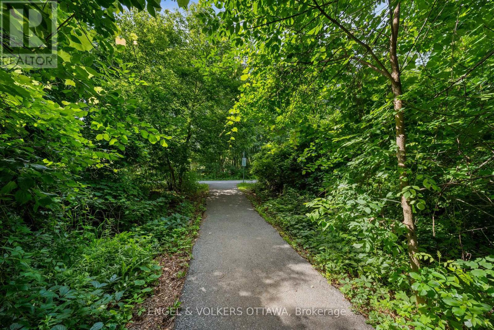 140 Station Trail, Russell, Ontario  K4R 0A3 - Photo 45 - X13541646