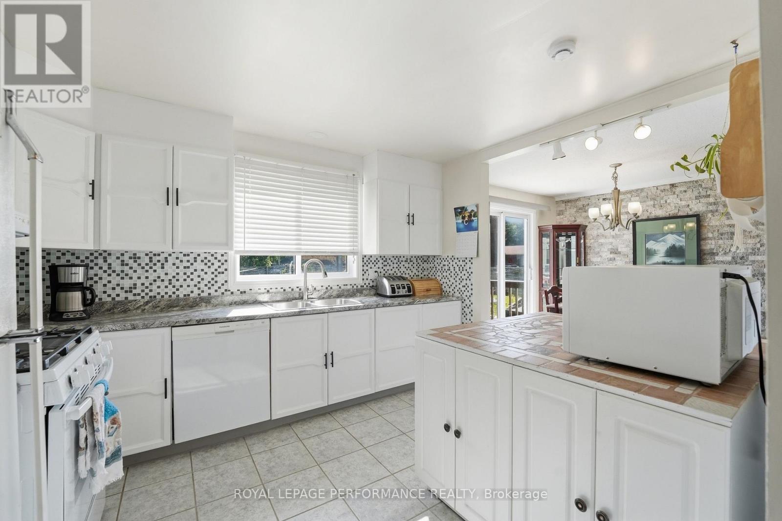 1084 Eadie Road, Russell, Ontario  K4R 1C3 - Photo 11 - X13541742