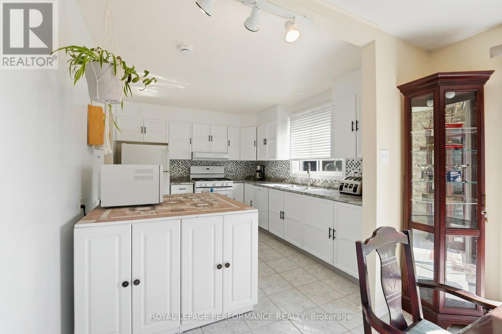 1084 Eadie Road, Russell, Ontario  K4R 1C3 - Photo 9 - X13541742