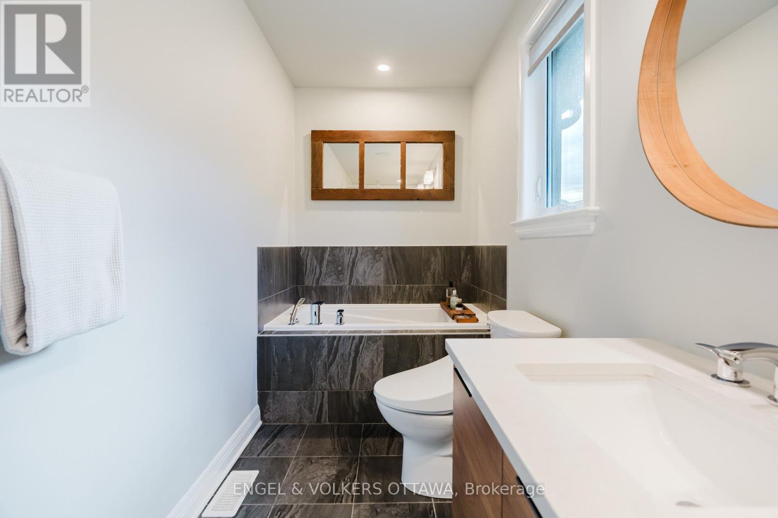 512 Chene Way, Ottawa, Ontario  K1K 4Z1 - Photo 24 - X13541744