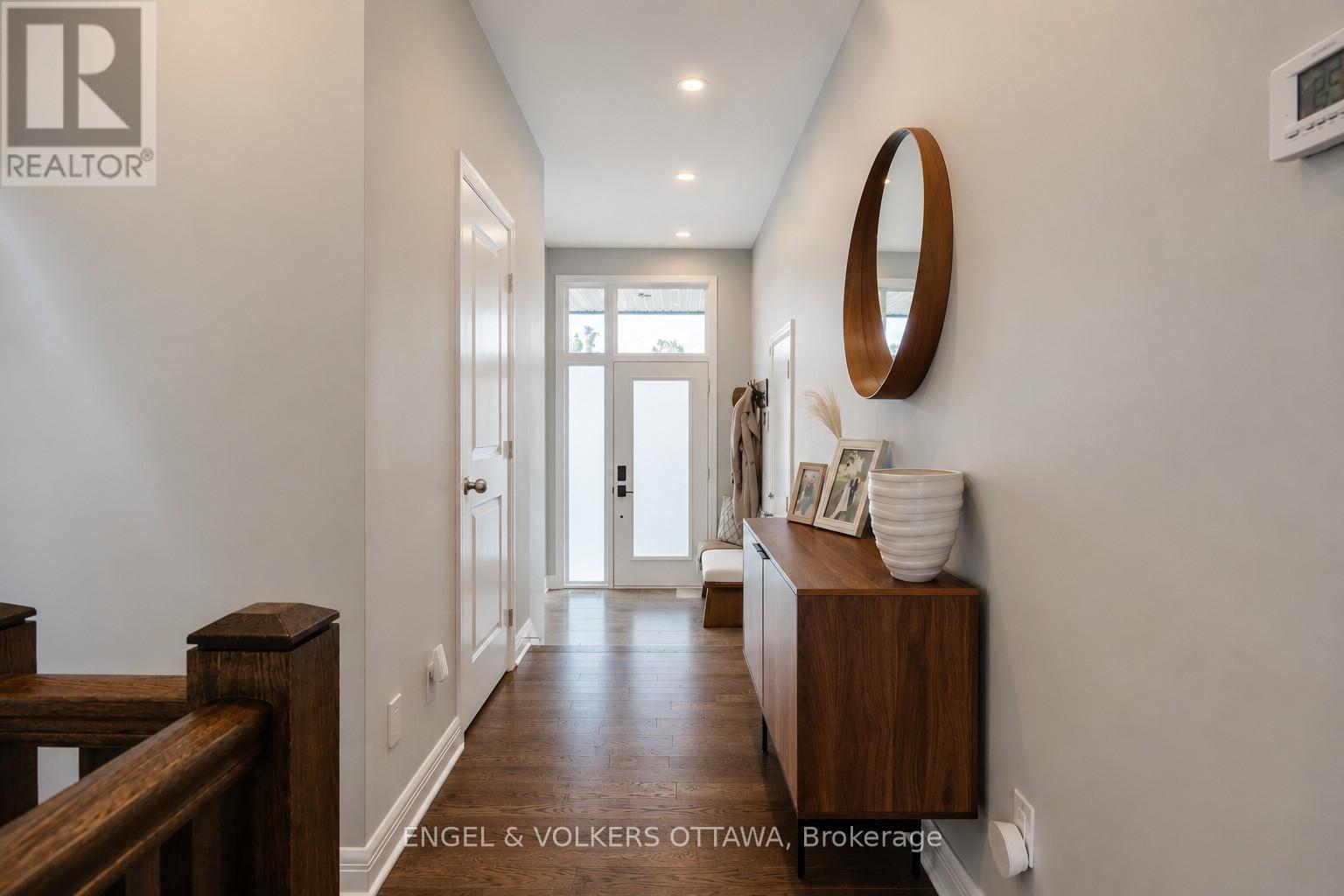 512 Chene Way, Ottawa, Ontario  K1K 4Z1 - Photo 4 - X13541744