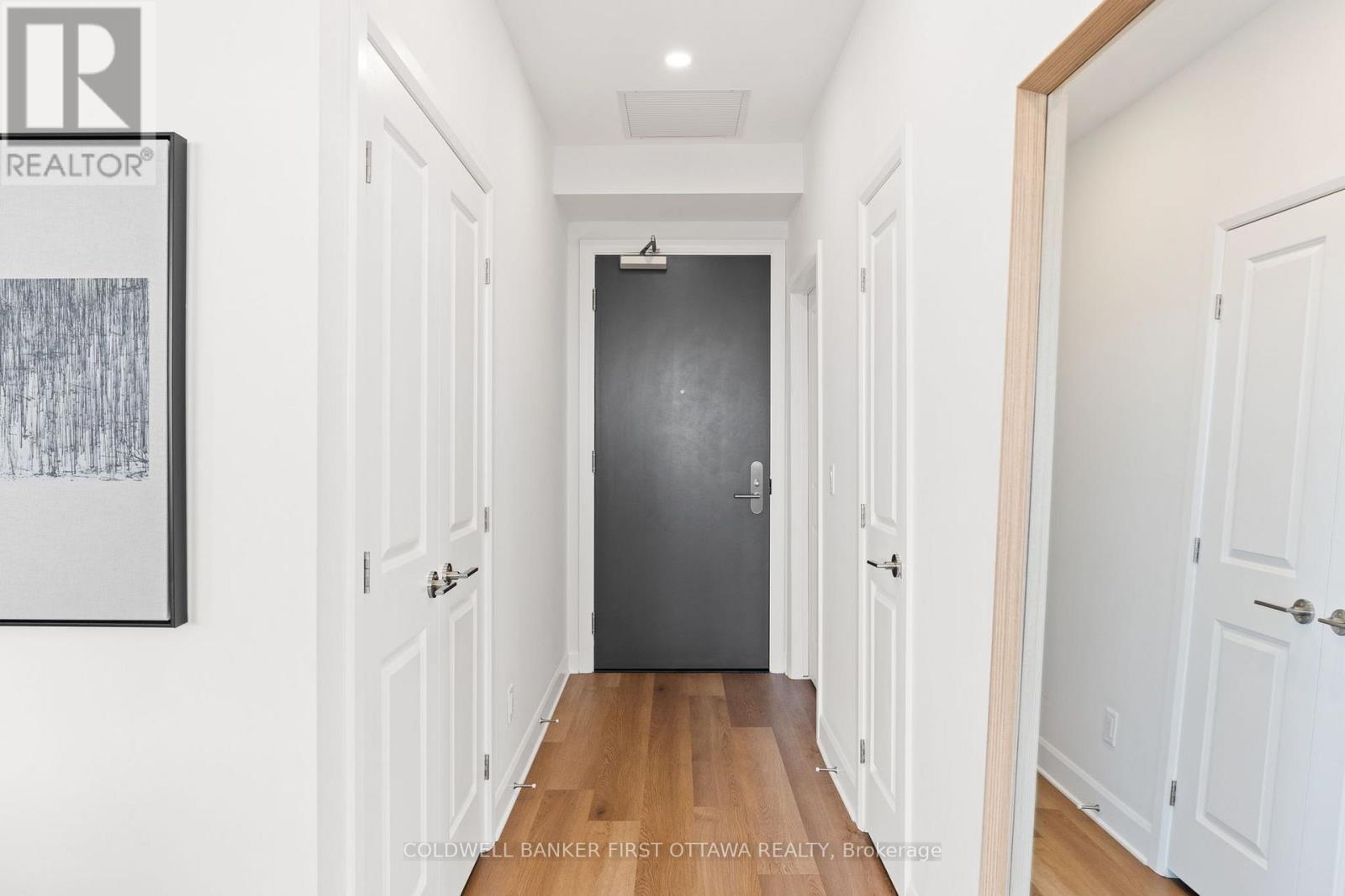 201 - 3000 Tawadina Road, Ottawa, Ontario  K1K 5B4 - Photo 2 - X13541800