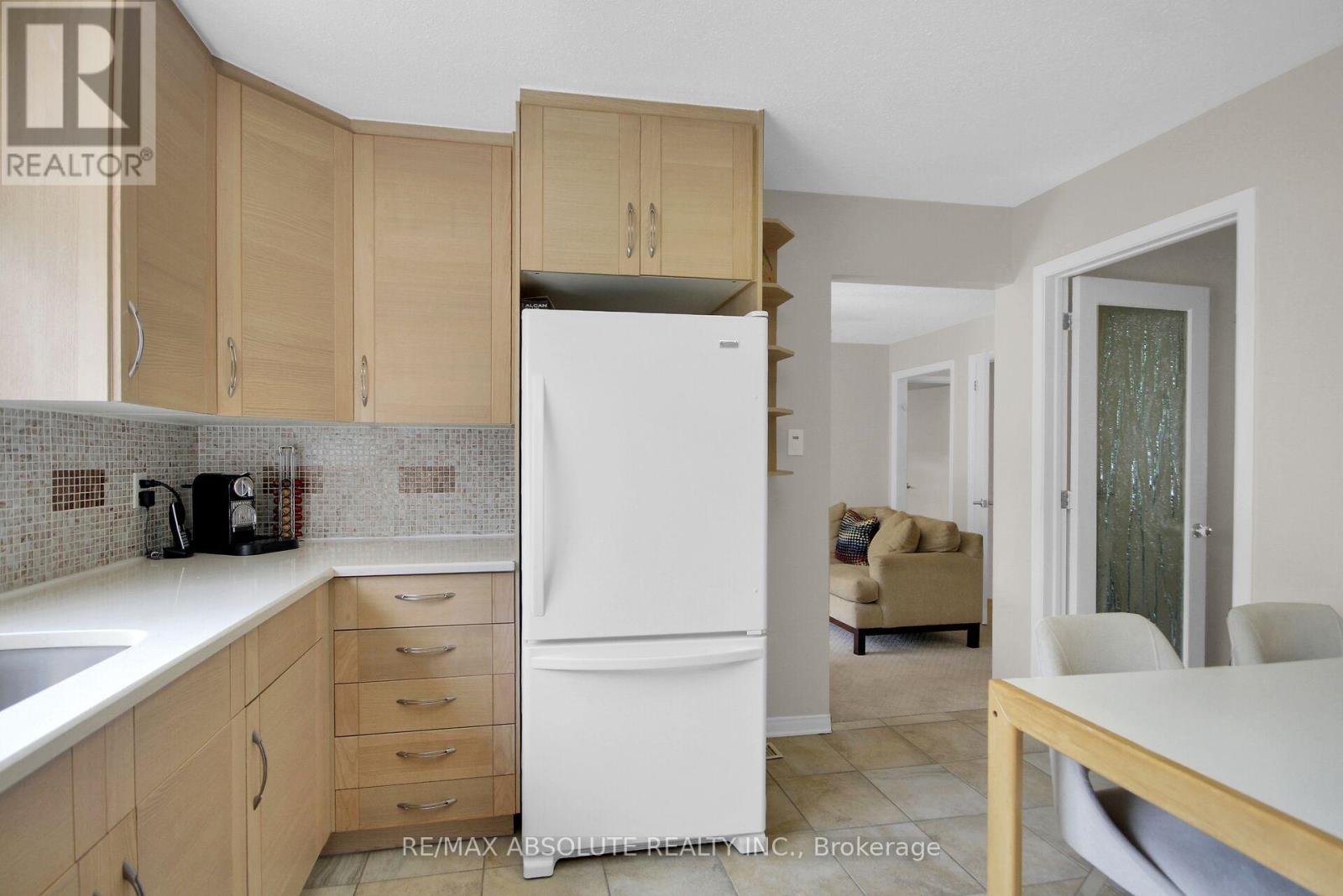 79 Shoreham Avenue, Ottawa, Ontario  K2G 3X3 - Photo 11 - X13533622
