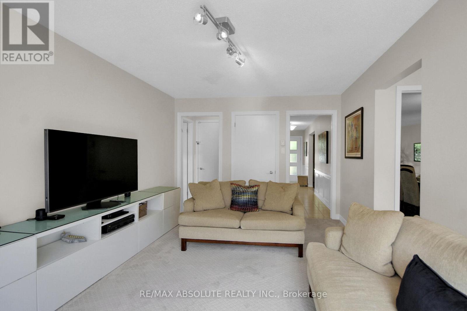 79 Shoreham Avenue, Ottawa, Ontario  K2G 3X3 - Photo 15 - X13533622