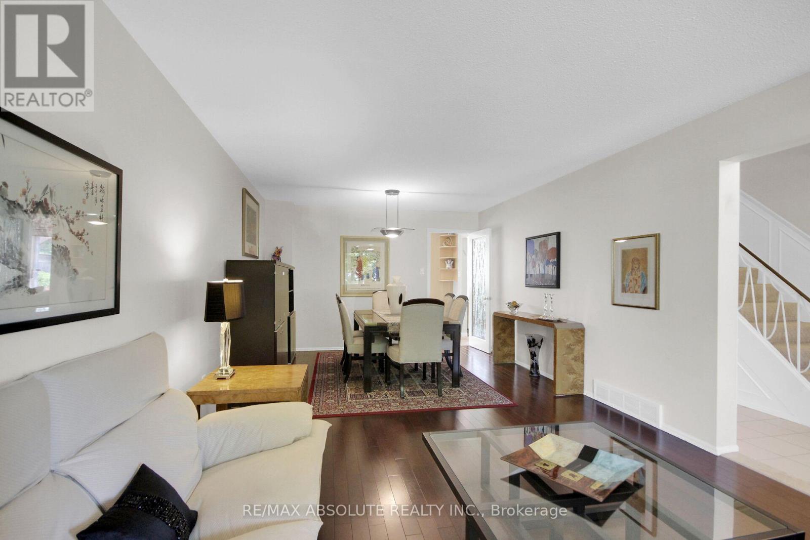 79 Shoreham Avenue, Ottawa, Ontario  K2G 3X3 - Photo 5 - X13533622